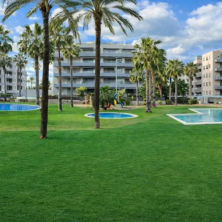 Planta Baja En Nova Con 3 Piscinas